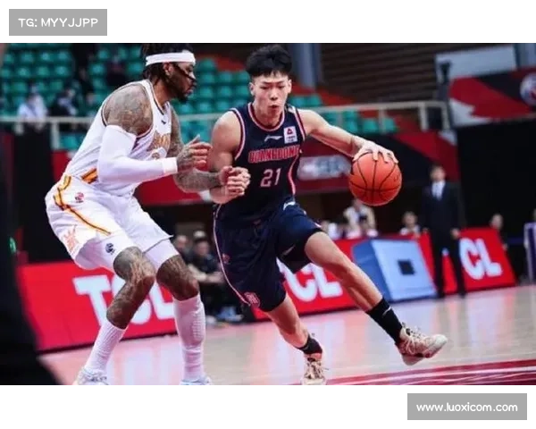 广东男篮后卫热身赛连砍高分 杜锋信任助其迎来强势复苏